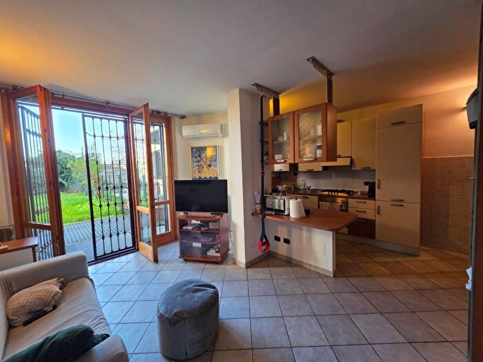 Appartamento monolocale in affitto in Via Egidio Folli, Lambrate, Milano