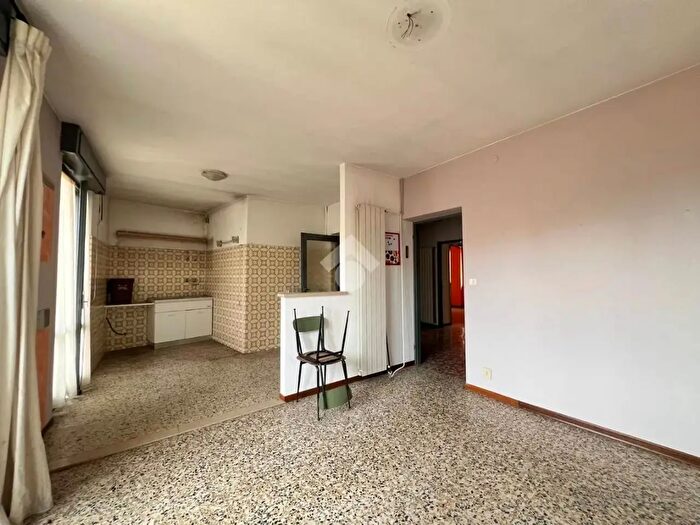 Casa con 5 locali in vendita in Via G M Benzoni, Songavazzo