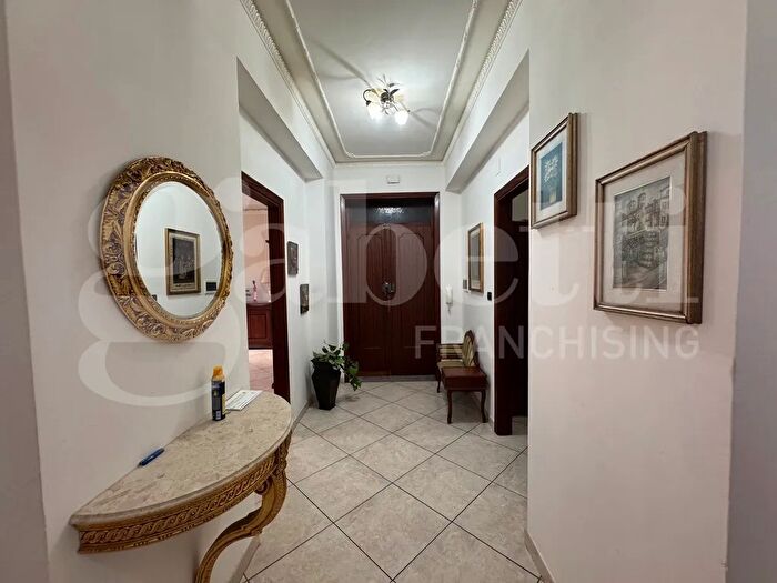 Appartamento trilocale in vendita in Via dei Marinai, Villafranca Tirrena