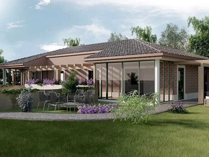 Casa con 9 locali in vendita in Via Guicciardini, Modena