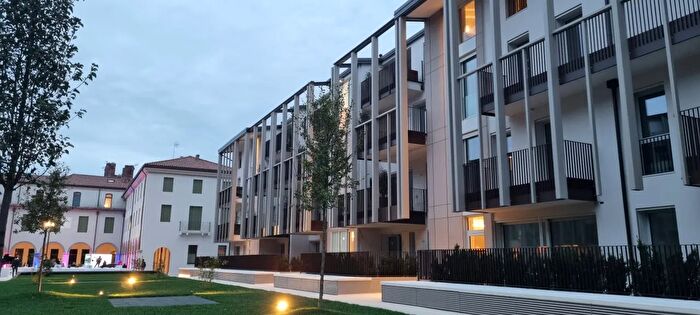 Appartamento con 5 locali in vendita in Castelfranco Veneto