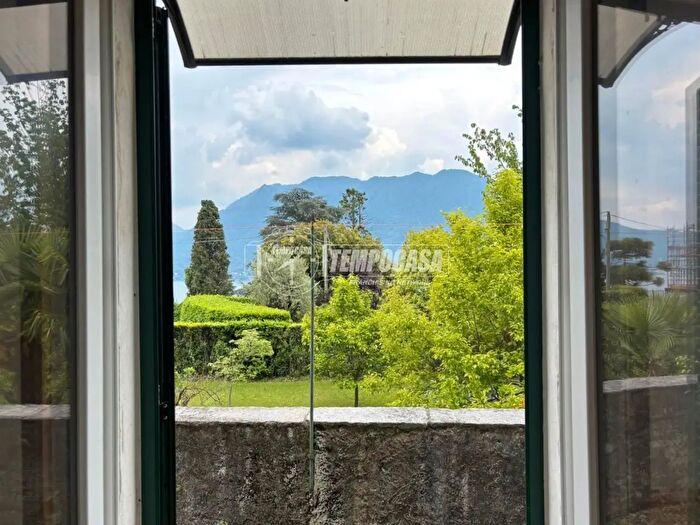 Appartamento trilocale in vendita in Via Careghetta, Ghiffa