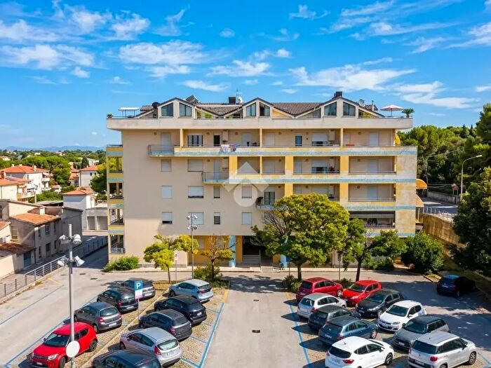 Appartamento quadrilocale in vendita in Via Adriatica, Roseto Degli Abruzzi