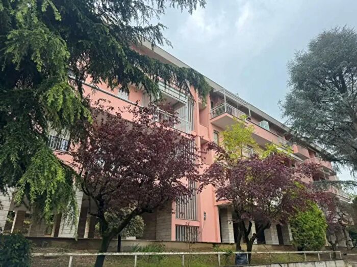 Appartamento con 5 locali in vendita in Via Nicola Brovardi, Asti