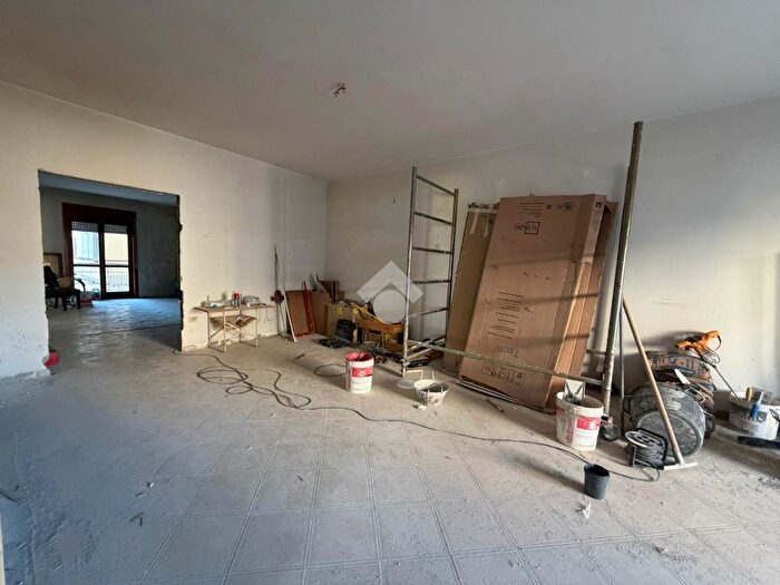 Appartamento trilocale in vendita in Via Arbusto, Marano Di Napoli