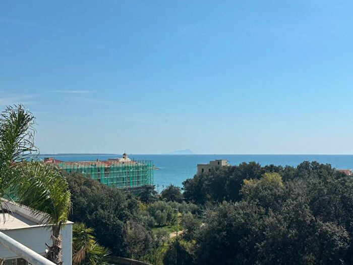 Casa trilocale in affitto in Via Risorgimento, Centro, Nettuno