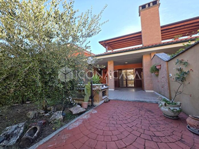 Appartamento quadrilocale in vendita in Via Poggio Ameno d, Guidonia Montecelio