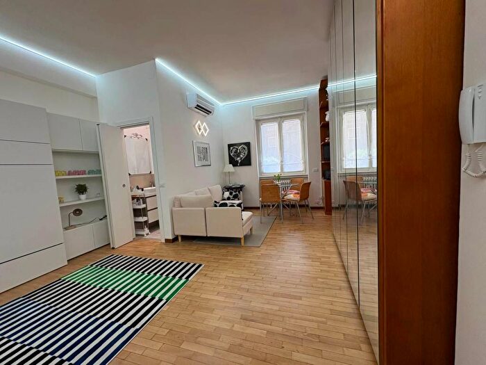 Appartamento monolocale in affitto in Viale Misurata, Piazza Napoli, Milano