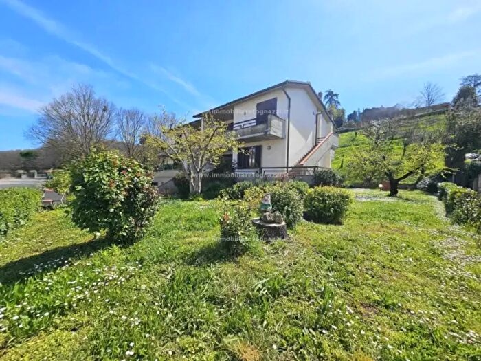 Casa con 6 locali in vendita in Zona Via Fiorentina Pressi, Certaldo