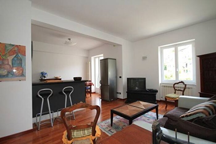 Appartamento con 5 locali in affitto in Via Terraro, Centro, Levanto