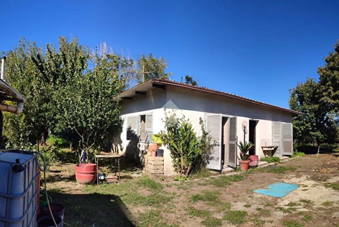 Casa trilocale in vendita in Via Emilio Scaglione, Napoli