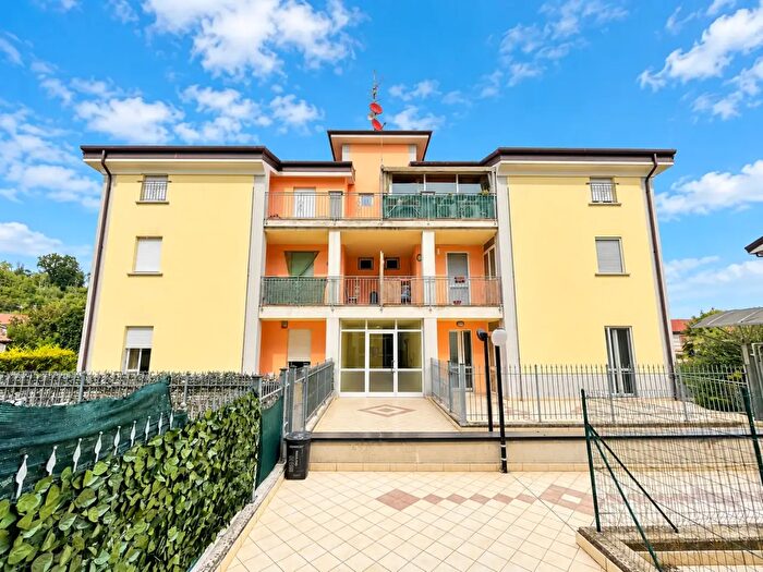 Appartamento bilocale in vendita in Via Castello g, Govone