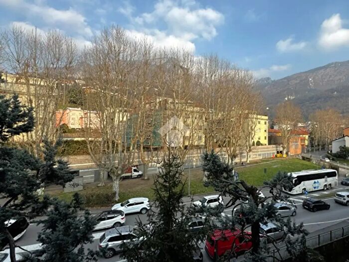 Appartamento monolocale in vendita in Via Gradisca, Lecco