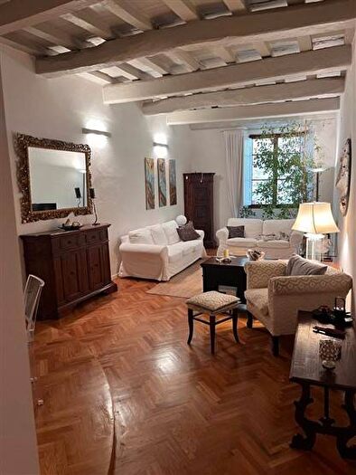 Appartamento trilocale in affitto in Via dei Bardi, San Niccolò, Firenze