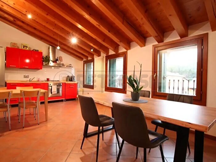 Appartamento quadrilocale in affitto in Via Ponte di Costozza, Longare