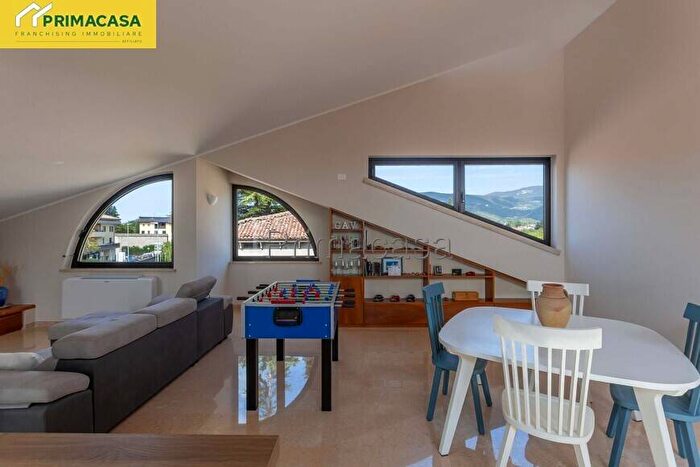 Casa quadrilocale in vendita in Via Valpolicella, Centro, San Pietro in Cariano