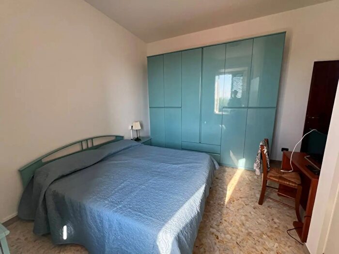 Appartamento quadrilocale in affitto in Via Livornese, Pisa