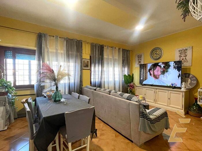 Appartamento trilocale in affitto in Viale Lazio, Anzio Colonia, Anzio