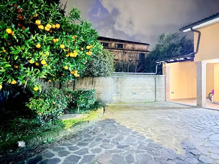 Casa quadrilocale in vendita in Via Camillo Benso di Cavour, Anguillara Sabazia