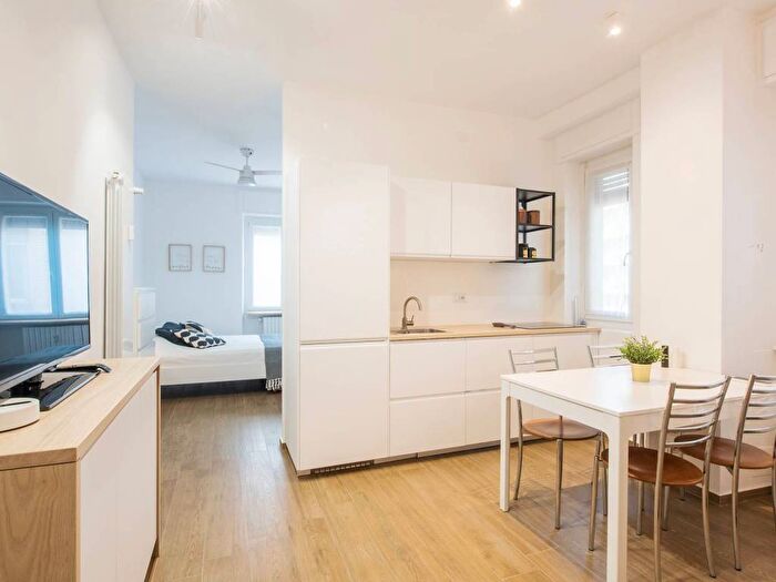 Appartamento bilocale in affitto in Via Ponte di Legno, Quartiere Feltre, Milano