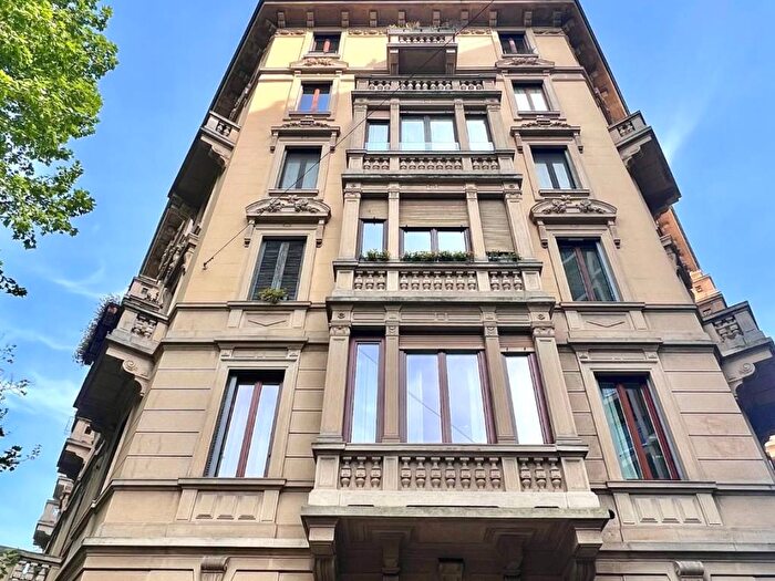 Appartamento trilocale in affitto in Via Francesco Melzi dEril, Arco della Pace, Milano