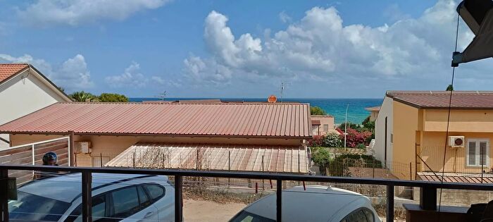 Appartamento con 5 locali in vendita in Via del Leone Alcamo, Alcamo