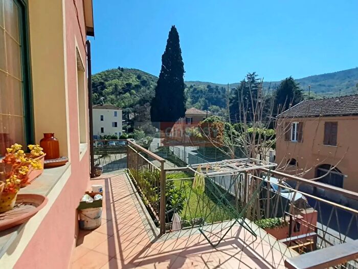 Appartamento quadrilocale in vendita in Via Panero, Albenga