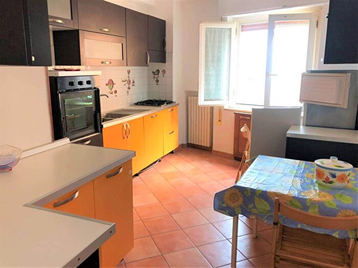 Appartamento con 5 locali in affitto in Centro Storico, Catanzaro