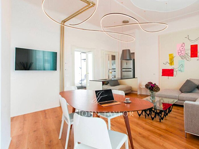 Appartamento con 5 locali in affitto in Via Plinio, Morgagni, Milano