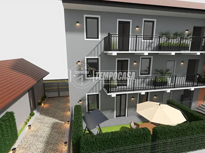 Appartamento trilocale in vendita in Via Brambilla, Castellanza