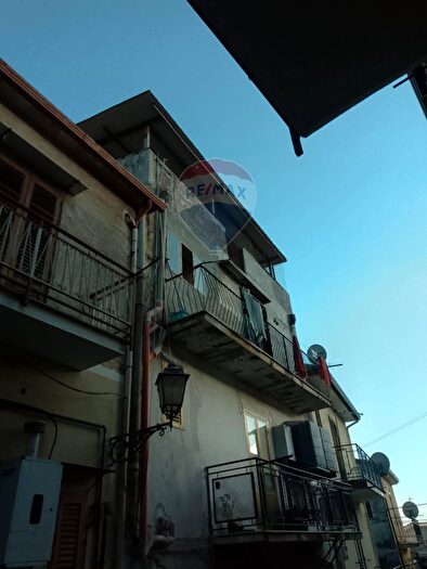 Appartamento con 10 locali in vendita in Via Lo Cascio, Piana Degli Albanesi