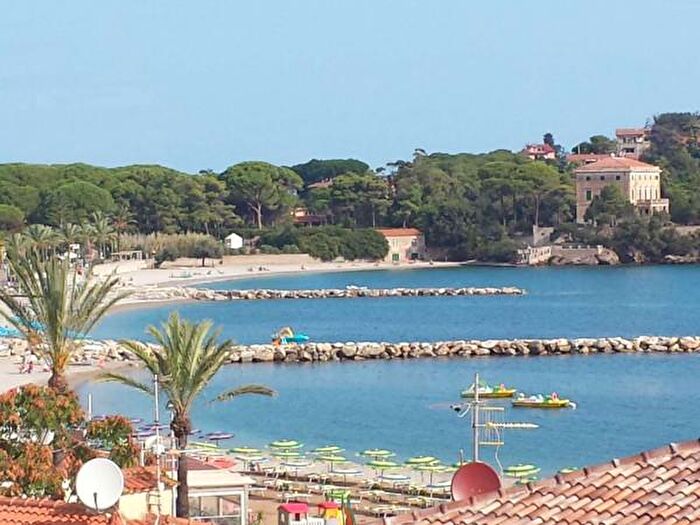 Appartamento trilocale in vendita in Via Bel Mare, Rio