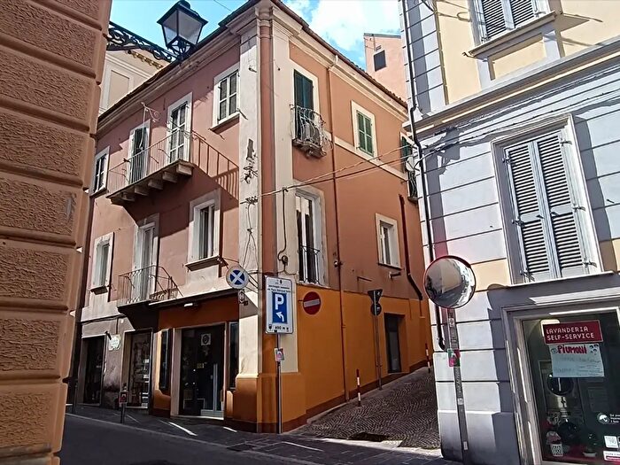 Appartamento quadrilocale in vendita in Via Arniense, Chieti