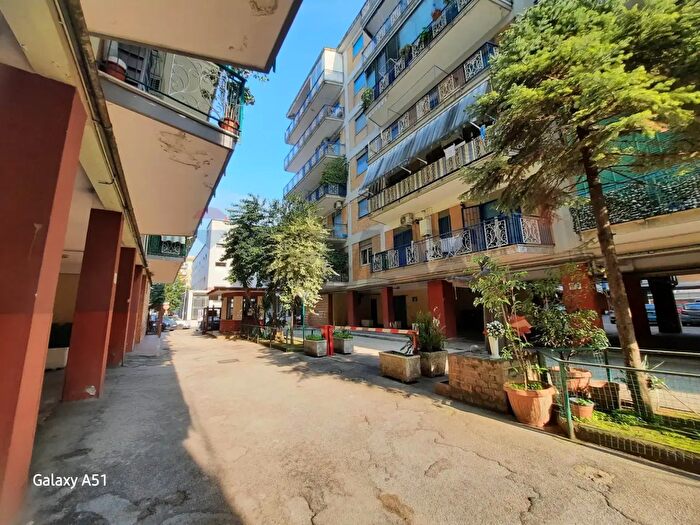 Appartamento quadrilocale in vendita in Via Alcide De Gasperi, Casoria