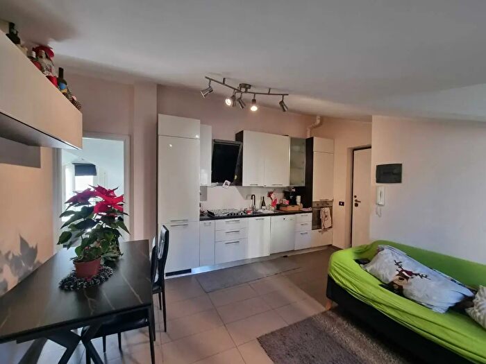 Appartamento trilocale in vendita in Via della Resistenza, Ventimiglia