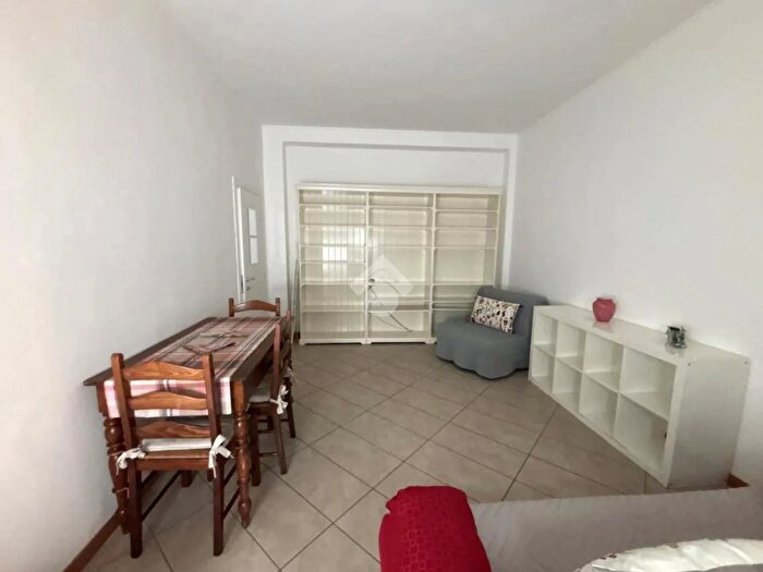 Appartamento trilocale in affitto in Via Privata Liutprando, Milano