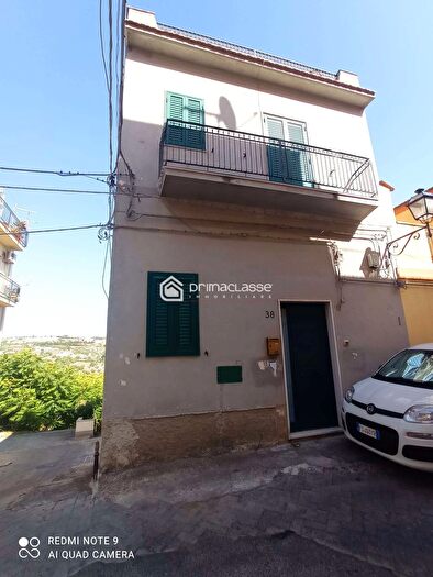 Casa con 5 locali in vendita in Modica
