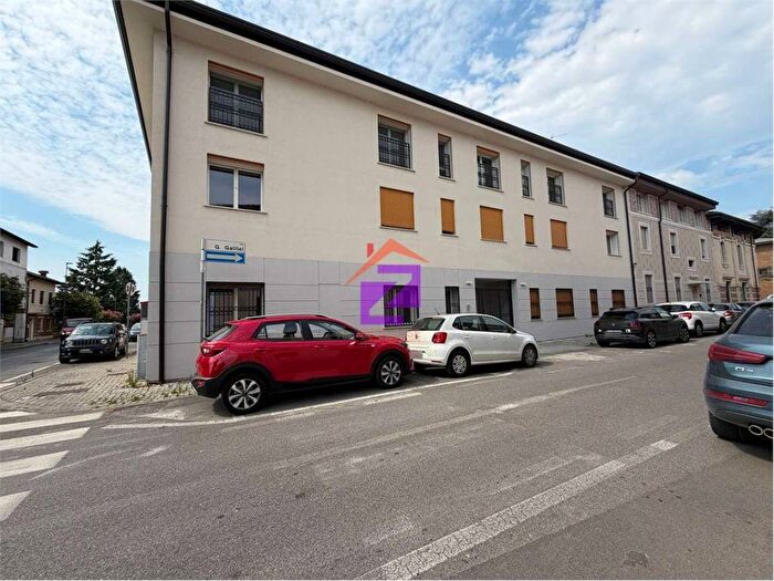 Appartamento trilocale in affitto in Via Camillo Conte di Cavour, Centro, Orzinuovi