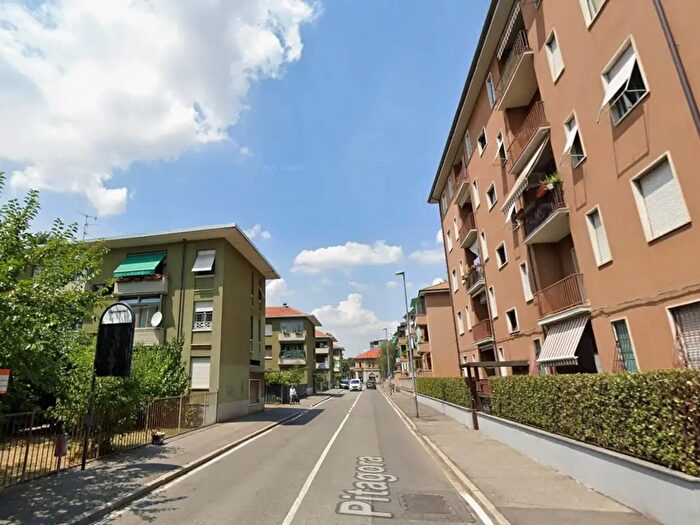 Case in Vendita e in Affitto - 3