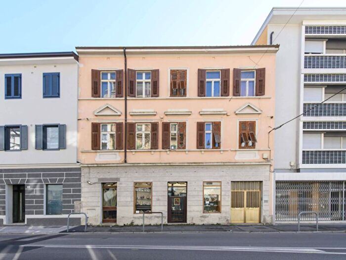 Appartamento con 6 locali in affitto in VIA DUCA DAOSTA, Centro, Gorizia