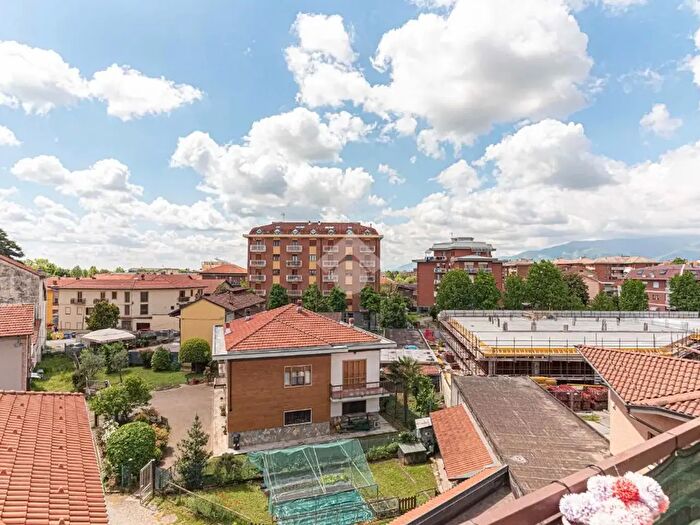 Appartamento trilocale in vendita in Via Roma, Cirie