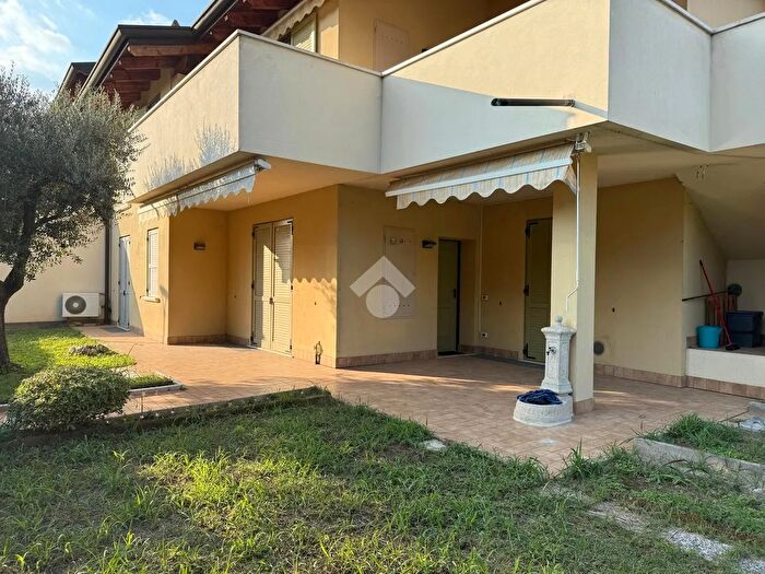 Appartamento trilocale in vendita in Via Martiri della Libertà, Roncadelle