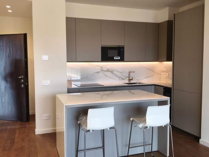 Appartamento trilocale in affitto in Via Guglielmo Ciardi, San Siro, Milano