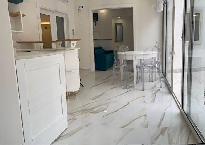 Appartamento bilocale in affitto in Corso Amedeo di Savoia Duca d'Aosta, Stella Materdei, Napoli