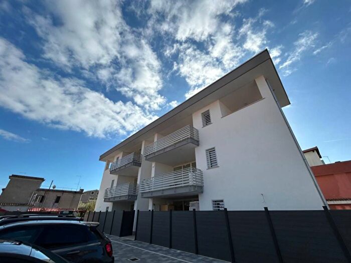 Appartamento trilocale in affitto in Via Ambrogio Sansedoni, Dragona, Roma