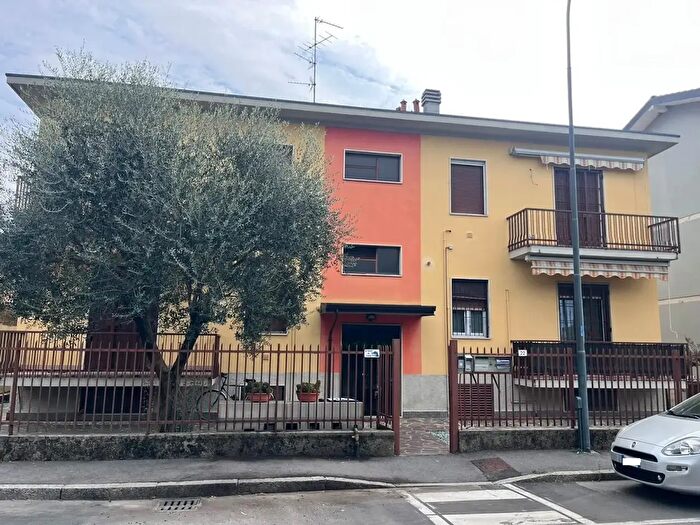 Appartamento trilocale in vendita in Via De Gasperi, Inzago