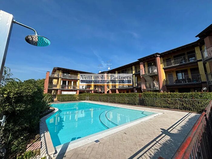 Appartamento bilocale in vendita in Via Bettola, Lonato del Garda