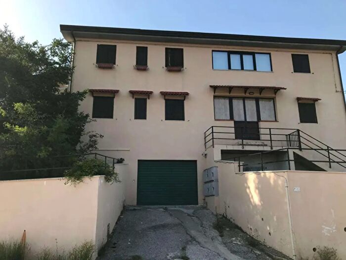Appartamento trilocale in vendita in Via Chieti, Castel Di Sangro