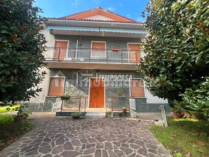 Appartamento in vendita in Treviolo