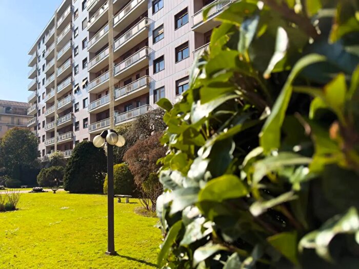 Appartamento con 5 locali in vendita in Via Garessio, Torino